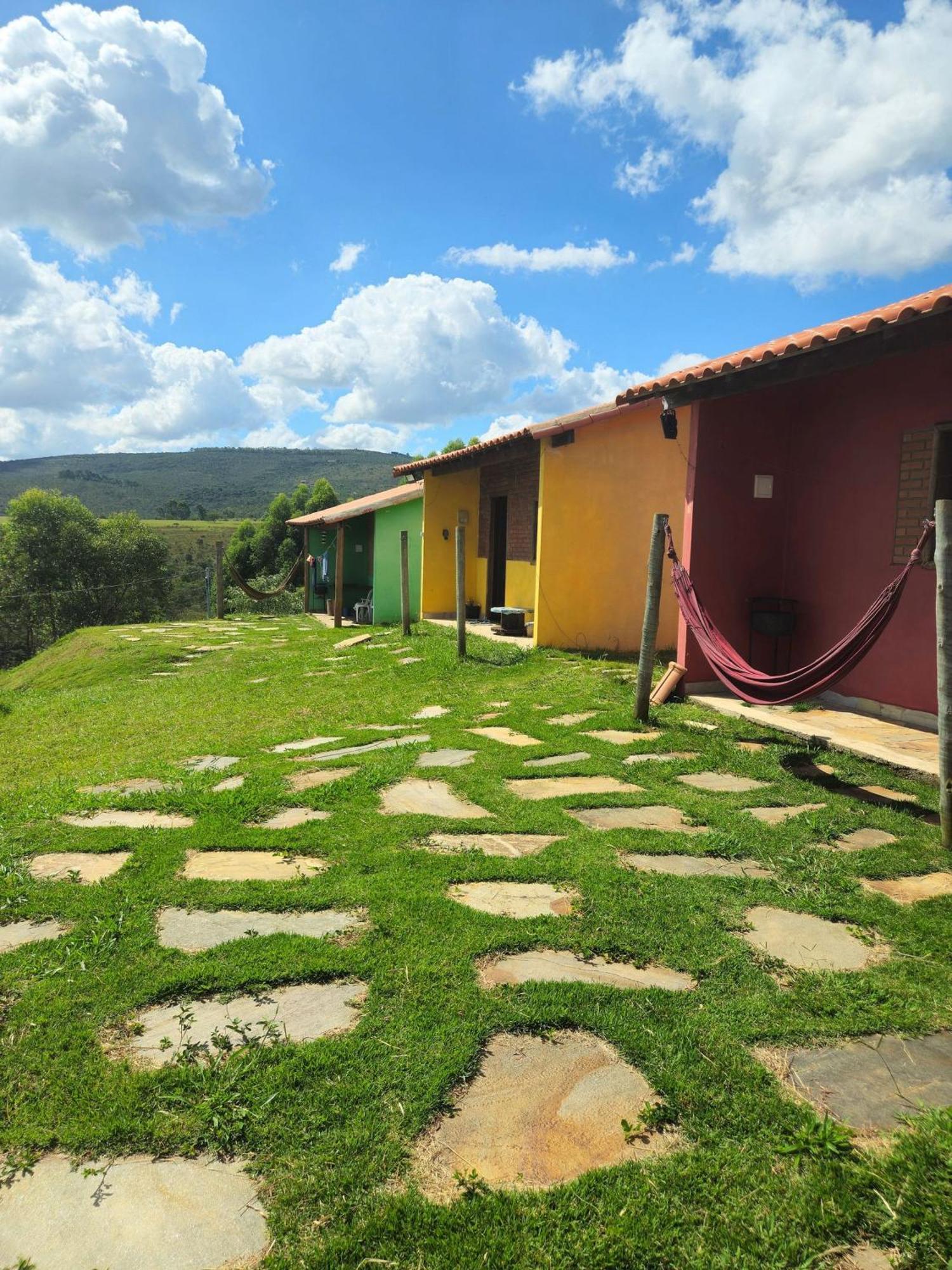 Chales Pao Sobre As Aguas Carrancas Exterior foto